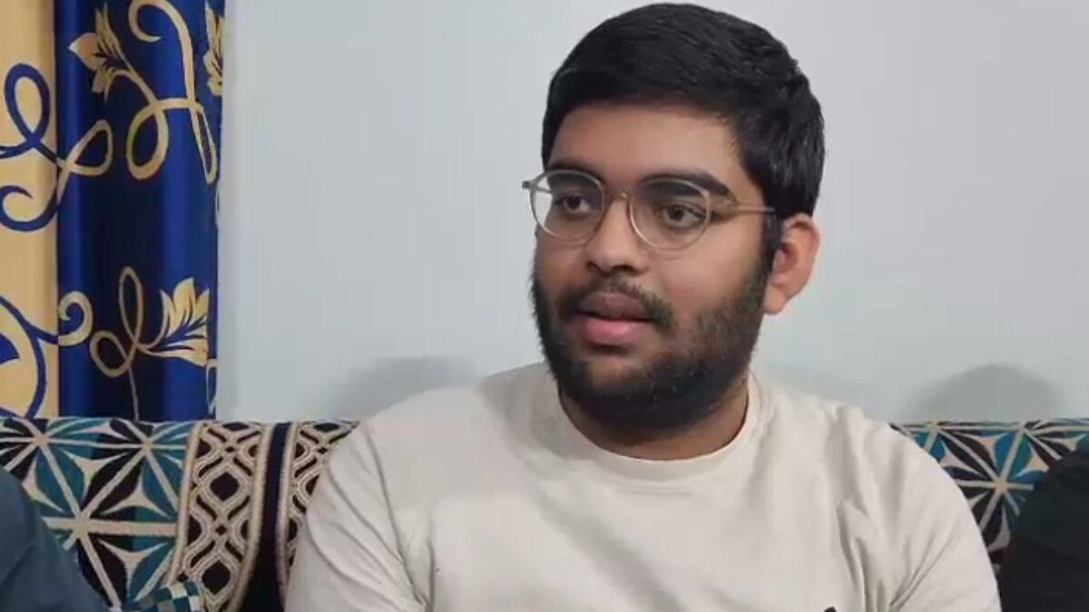 हर्ष पल्लव की भारत वापसी.