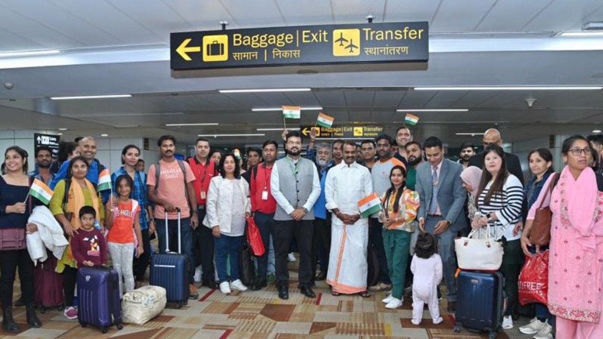 Operation Ajay: इजरायल से दिल्ली पहुंची पांचवी प्लाइट, भारत आए 268 भारतीय और 18 नेपाली नागरिक
