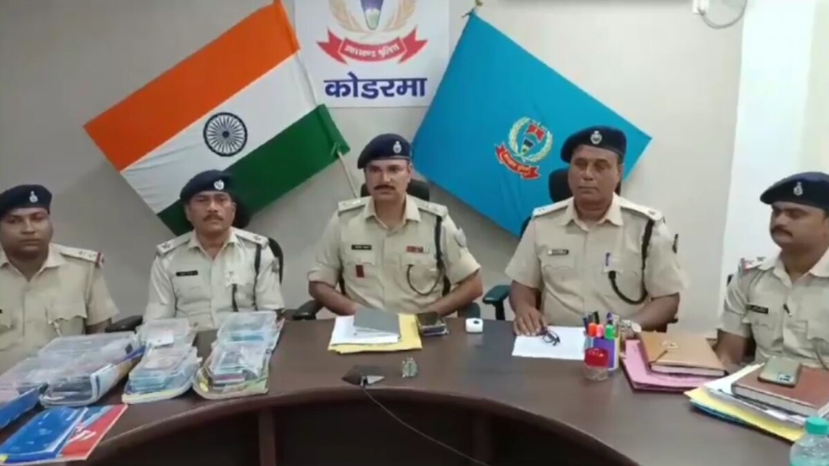मामले की जानकारी देती पुलिस.