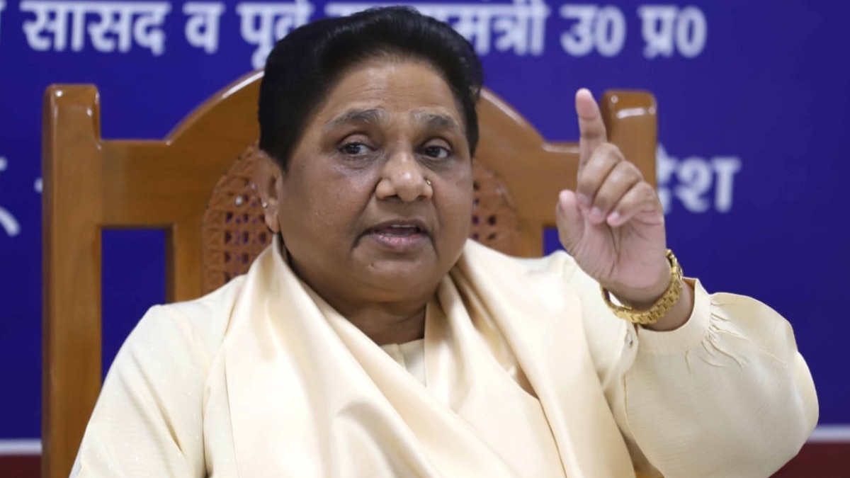 MP  विद्युत/यां उपखंड अधिकारी भाटी साहब को पीठासीन अधिकारी , जल जीवन मिशन चीफ इंजीनियर दायित्व + लोकतंत्र का पांचवा स्तंभ मनोनयन.. के लिए बसपा ने कैंडिडेट की लिस्ट जारी की है