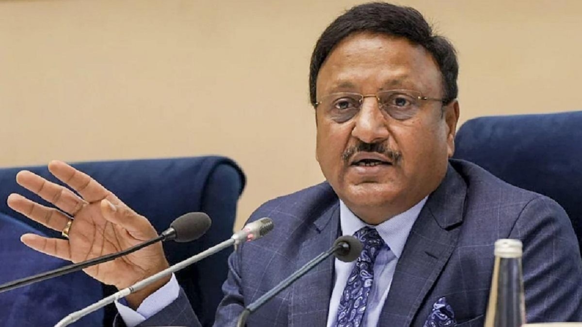 5 साल याद नहीं आती और चुनाव से 15 दिन पहले घोषणाएं करते हैं, ये नहीं चलेगा: CEC राजीव कुमार