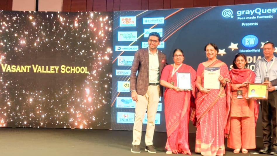 Vasant Valley School à¤à¥ नà¤à¤¬à¤° वन सà¥à¤à¥à¤² à¤à¥à¤¨à¤¾ à¤à¤¯à¤¾