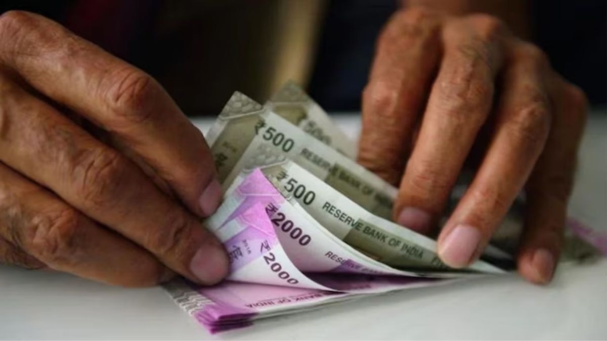 खुद को MNC का HR हेड बताकर खुलवाए सैलरी अकाउंट, बैंक से ठग लिए 2 करोड़ रुपये