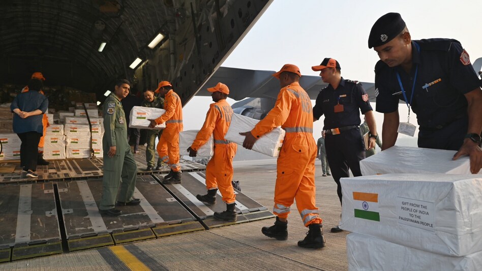फिलिस्तीन के लोगों के लिए भारत ने भेजी मदद (फोटो- MEA ट्विटर अकाउंट)