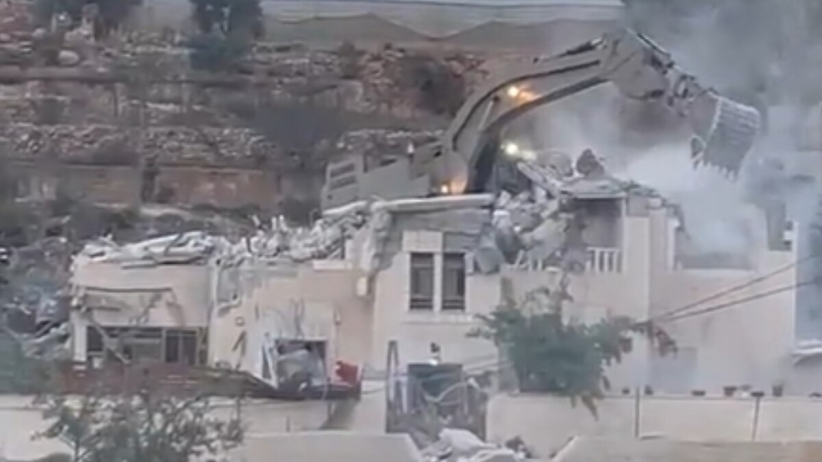 जंग के बीच फिलिस्तीन में 'बुलडोजर एक्शन' क्यों? इजरायल ने बताई वजह