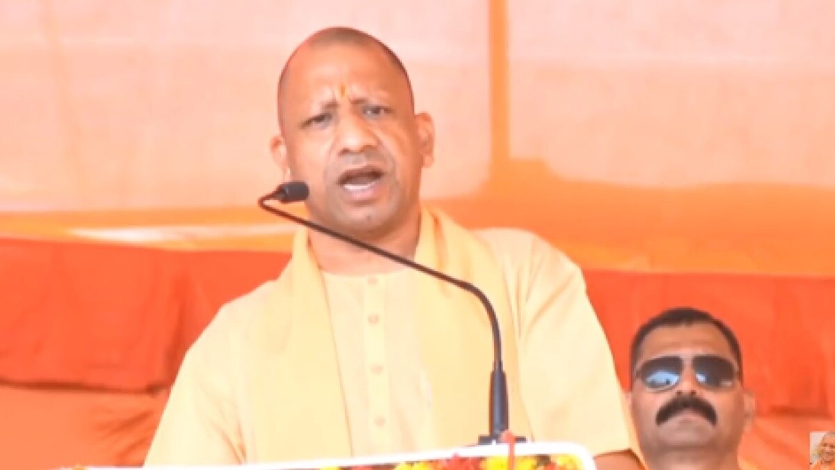 योगी आदित्यनाथ ने पन्ना के पवई से कांग्रेस पर साधा निशाना. 