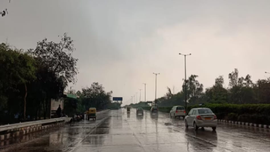 दिल्ली में आज बरसेंगे बादल ! मौसम विभाग ने किया अलर्ट 2 दिल्ली