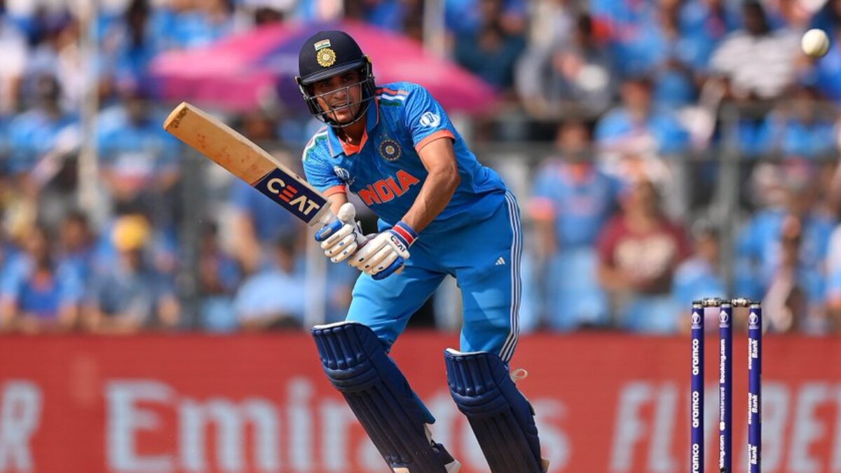 शुभमन गिल आज 4 रन बनाकर जल्दी पवैलियन लौट गए