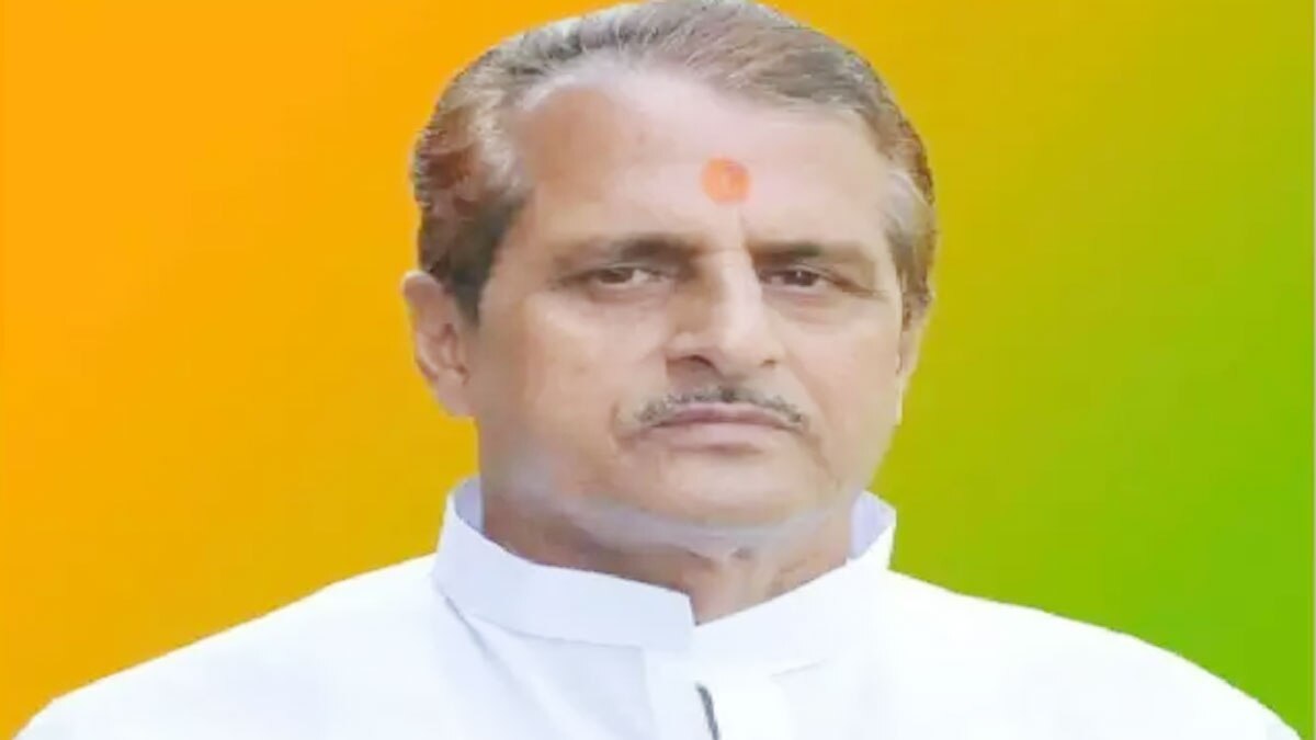 गोवर्धन शर्मा उर्फ लालाजी (फाइल- फोटो)