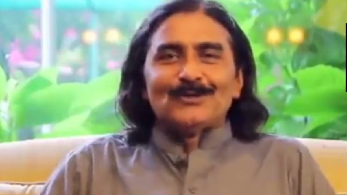 पाकिस्तान के पूर्व कप्तान जावेद मियांदाद का विवादित बयान