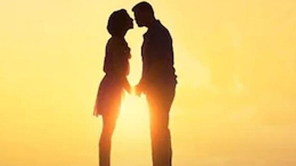 साली को लेकर भागा जीजा (प्रतीकात्मक फोटो) साली को लेकर भागा जीजा (प्रतीकात्मक फोटो)