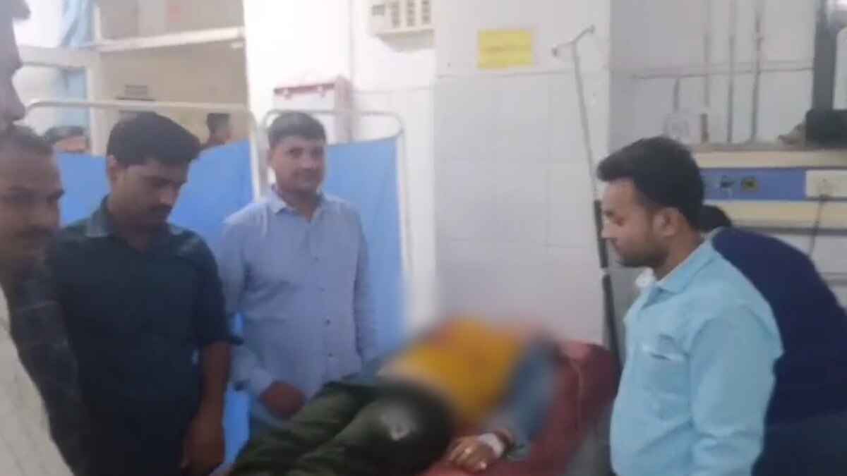 लड़की का अस्पताल में चल रहा है इलाज (Screengrab).