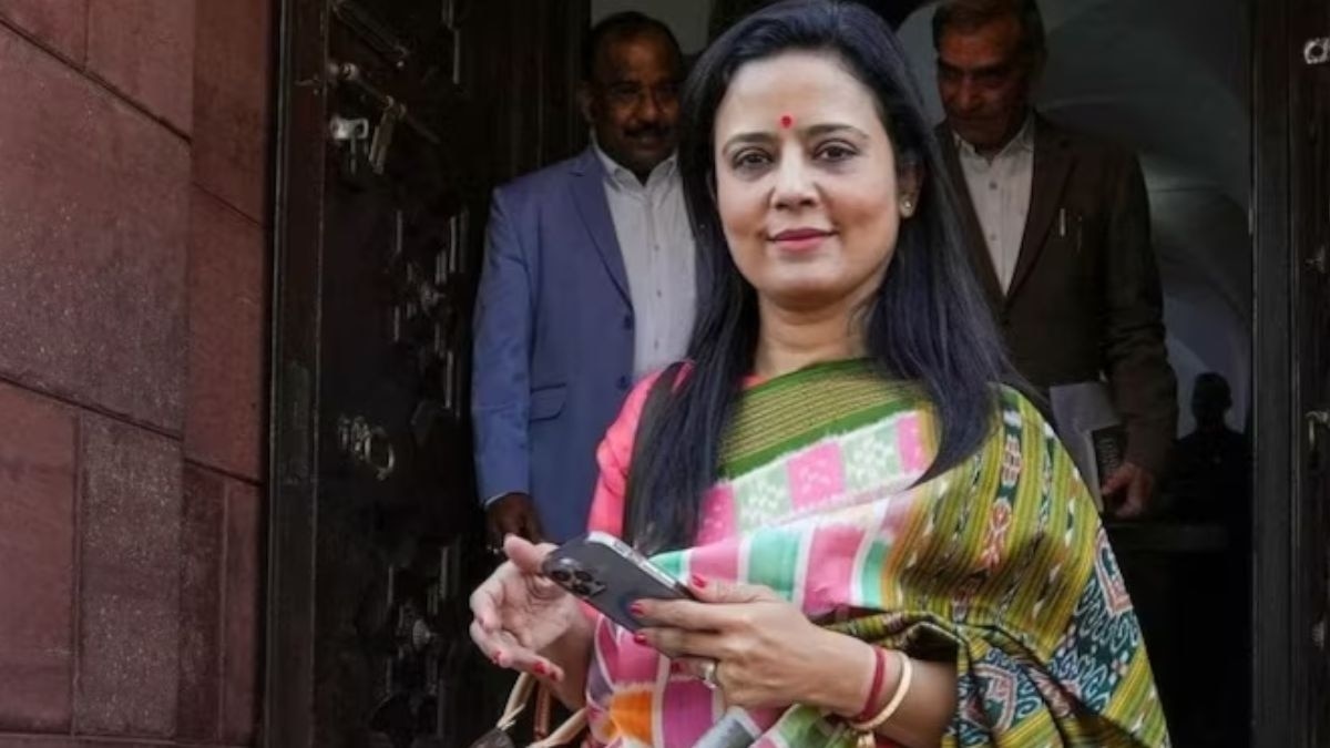 महुआ मोइत्रा (फाइल फोटो)