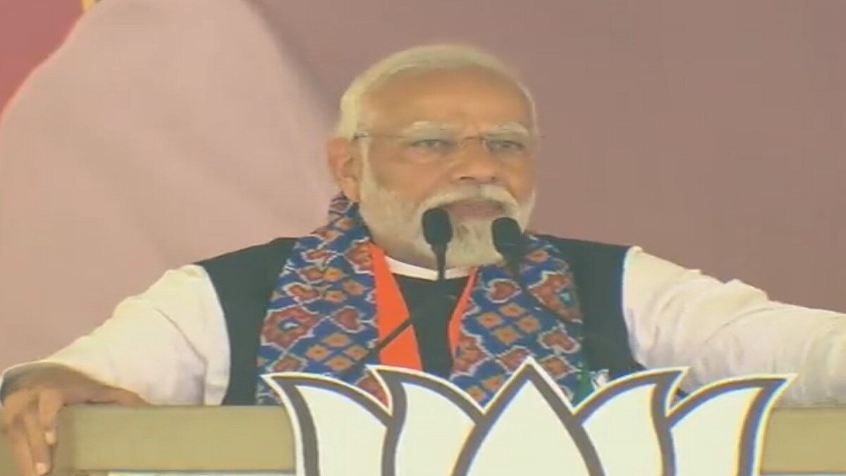 तेलंगाना में रैली को संबोधित करते PM मोदी