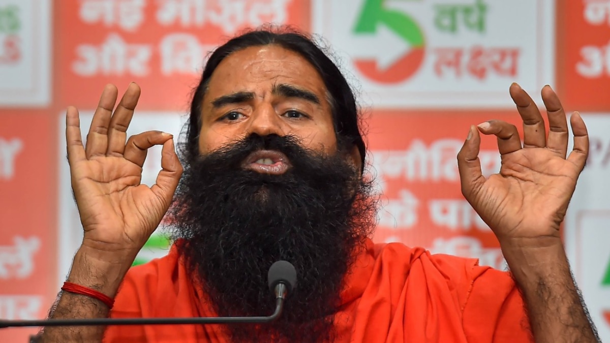 सुप्रीम कोर्ट की फटकार के बाद बाबा रामदेव ने प्रेस कॉन्फ्रेंस कर सफाई दी 