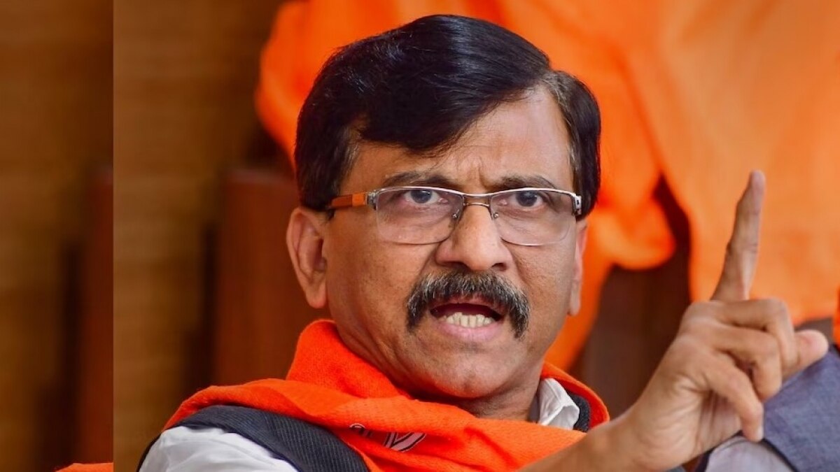 शिवसेना नेता संजय राउत (फाइल फोटो) 