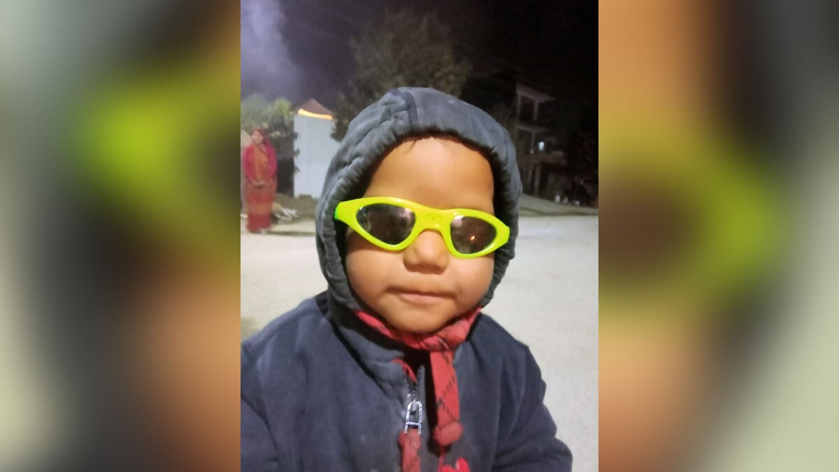बच्ची को सांप ने काटा (फाइल-फोटो)