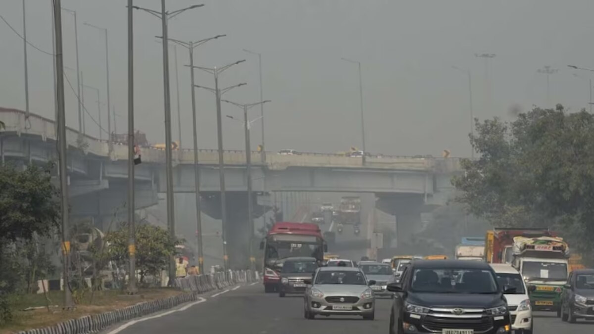 दिल्ली की हवा में जहर!