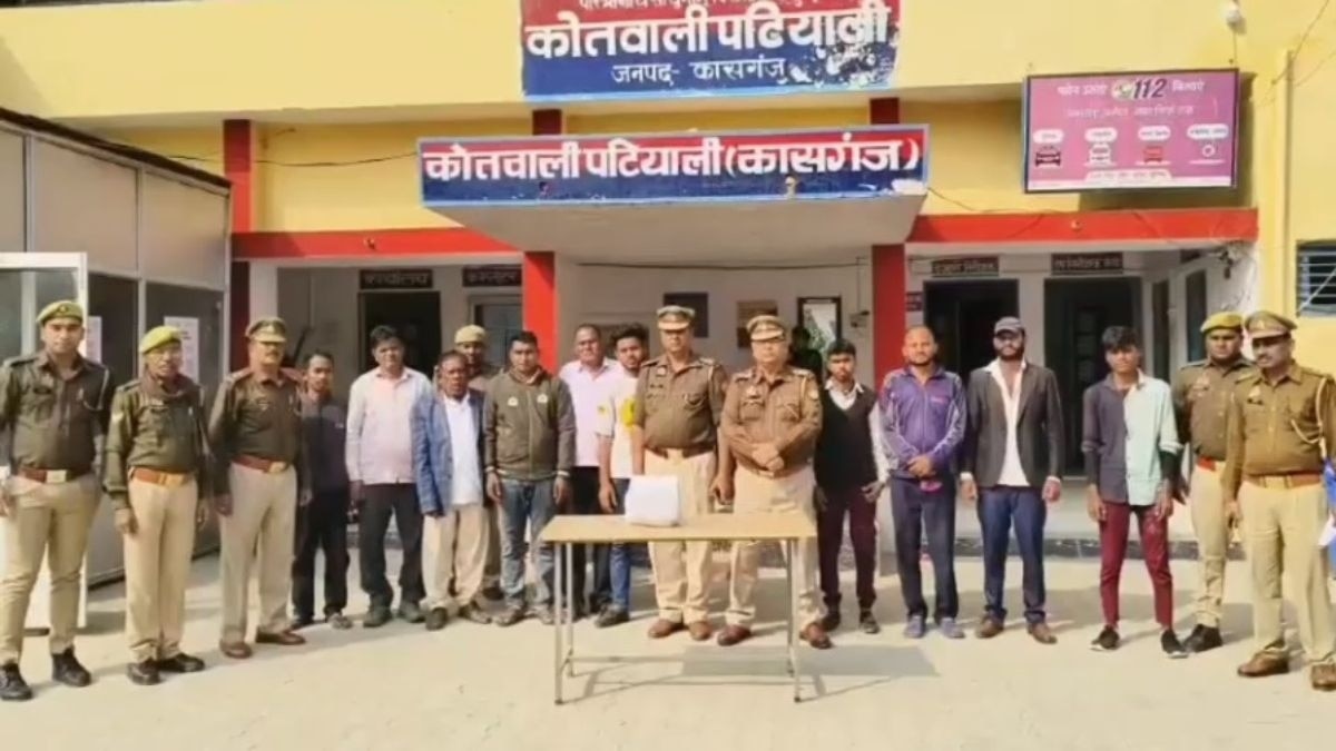 पुलिस की गिरफ्त में आरोपी. 