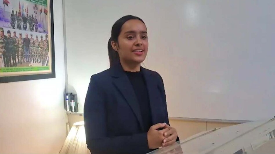 अब सेना के विमान की कमान संभालेगी यूपी के मेरठ की यह बेटी, पिता चलते हैं… - Now this daughter of Meerut, UP will take command of the army aircraft, father goes…