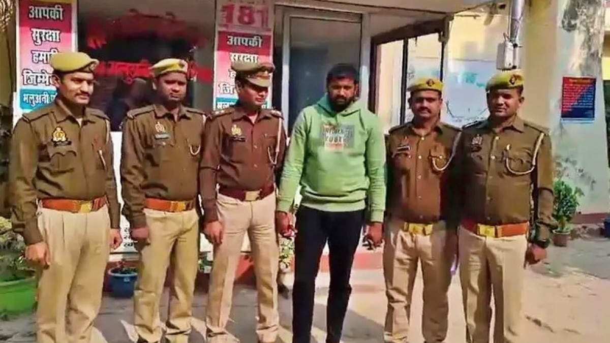 देवरिया: पुलिस की गिरफ्त में हत्यारोपी 