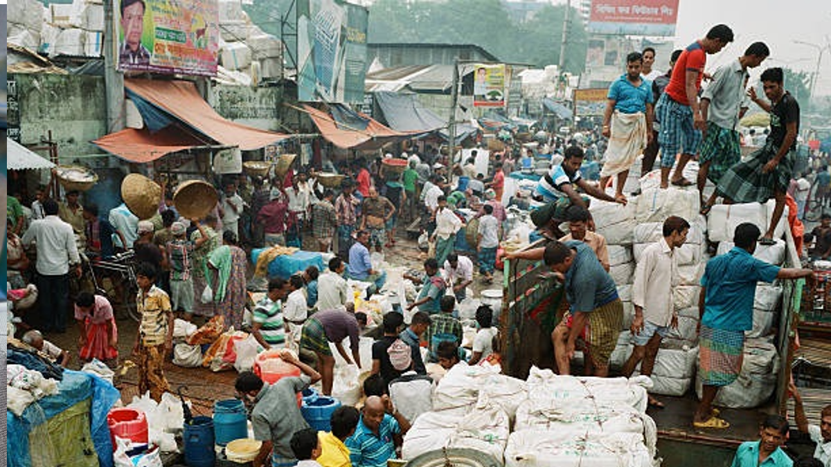 ढाका बाजार का दृश्य (फाइल फोटो-गेटी)