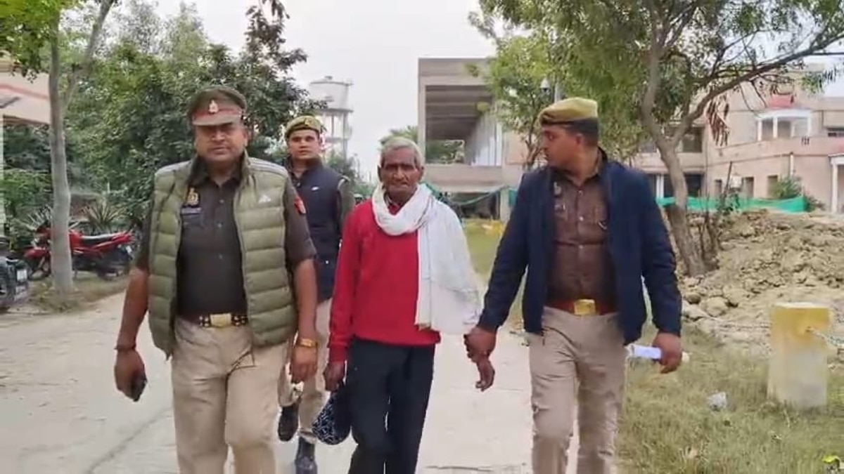 पुलिस की गिरफ्त में आरोपी.