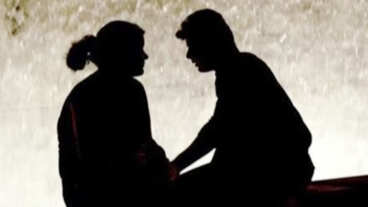 प्रेमिका की हत्या के आरोप में प्रेमी गिरफ्तार (प्रतीकात्मक फोटो)