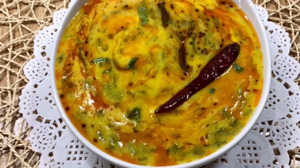 Palak Kadhi (Image: Delicious By Garima Bhargava Youtube)