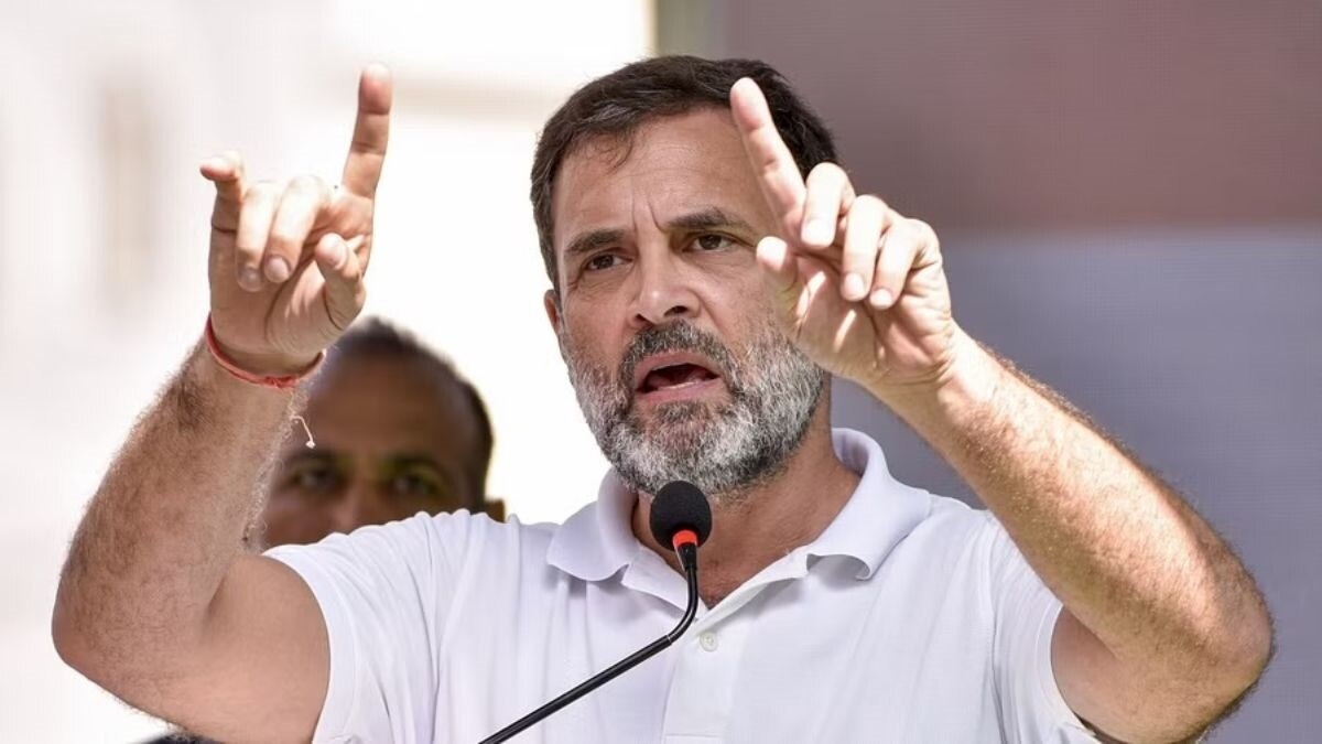 राहुल गांधी ने कोच्चि में महिला कांग्रेस सम्मेलन को संबोधित किेया.