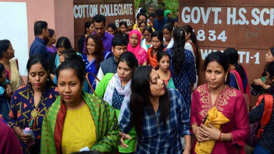 बिहार: बहाली के तुरंत बाद नौकरी क्यों छोड़ रहे हैं शिक्षक? 50 से ज्यादा ने दिया इस्तीफा - Bihar TRE Update Why are teachers leaving their jobs after reinstatement More than 50 resigned ...