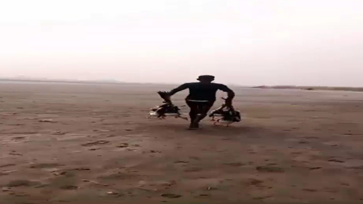 साइबेरियन पक्षियों का शिकार करने वाले दो गिरफ्तार (Screengrab).