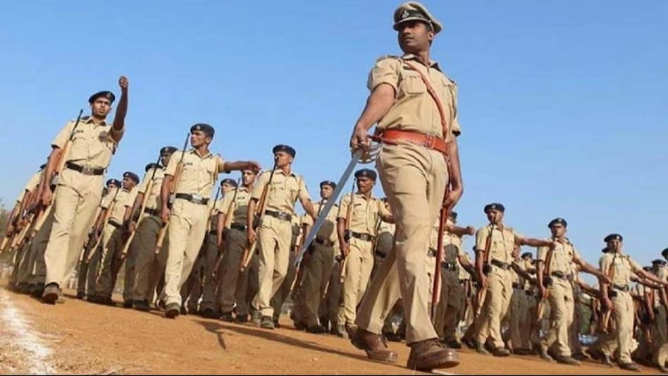 UP Police Bharti 2023: 60 हजार कॉन्स्टेबल भर्तियों के लिए एक और राहत, अब ये शर्त भी हटी - UP Police Bharti 2023 after age limit Another big relief for Constable 60244 recruitment - AajTak