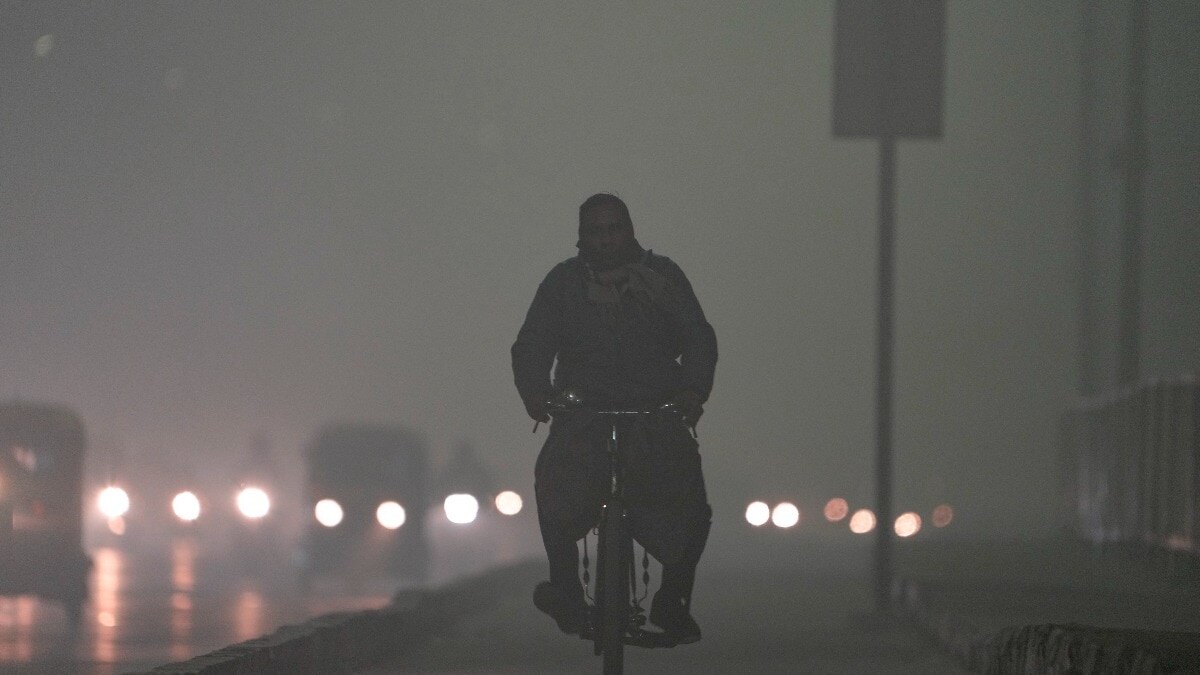 Delhi Weather Update: कड़ाके की ठंड के बीच दिल्ली में होगी बारिश! IMD ने दी ये जानकारी