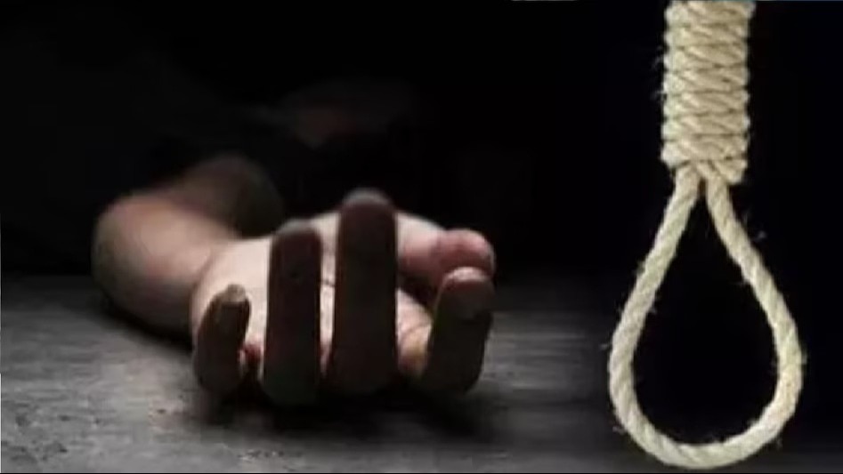 बलिया: छात्रा ने लगाई फांसी 