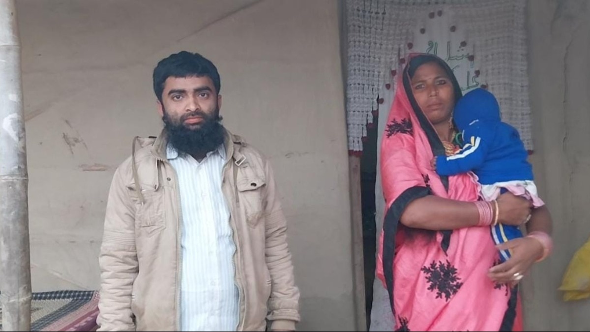 अपने परिवार के साथ आफताब शेख.