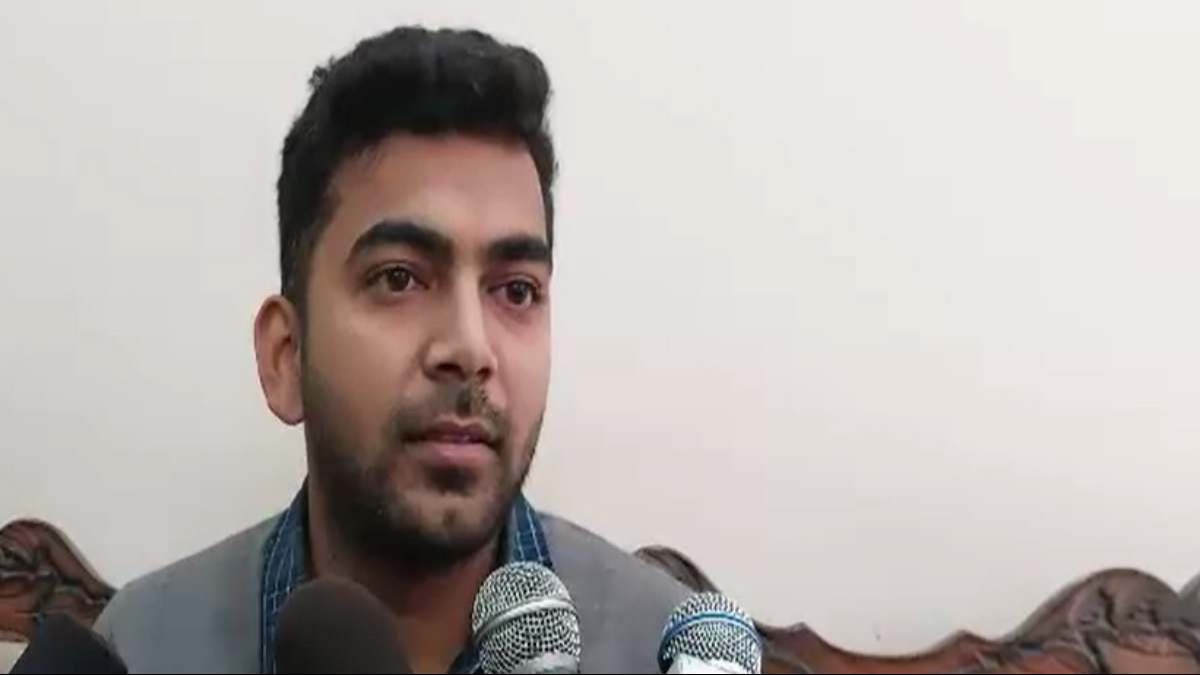 यूपी पीसीएस 2023 परीक्षा में सिद्धार्थ गुप्ता में टॉप किया है.