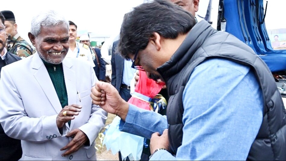 अर्जुन मुंडा सरकार में रहे कैबिनेट मंत्री, 'झारखंड टाइगर' के नाम से मशहूर, जानें कौन हैं चंपई सोरेन? जो CM हेमंत की जगह संभाल सकते झारखंड की ...