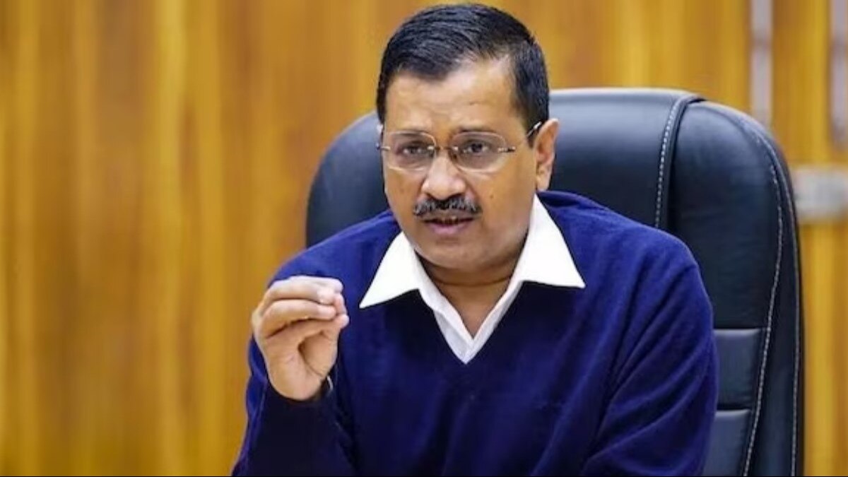 अरविंद केजरीवाल के घर पहुंची दिल्ली पुलिस, AAP विधायकों की खरीद-फरोख्त के दावे के पक्ष में मांगे सबूत
