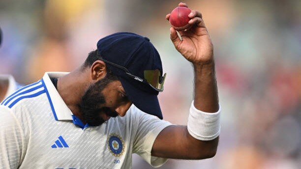 India vs England 2nd Test: जसप्रीत बुमराह तो टेस्ट में सुपरहिट, पर नहीं मिल रहा दूसरे पेसर्स का साथ... पिछली बार सिराज तो इस बार मुकेश फ्लॉप