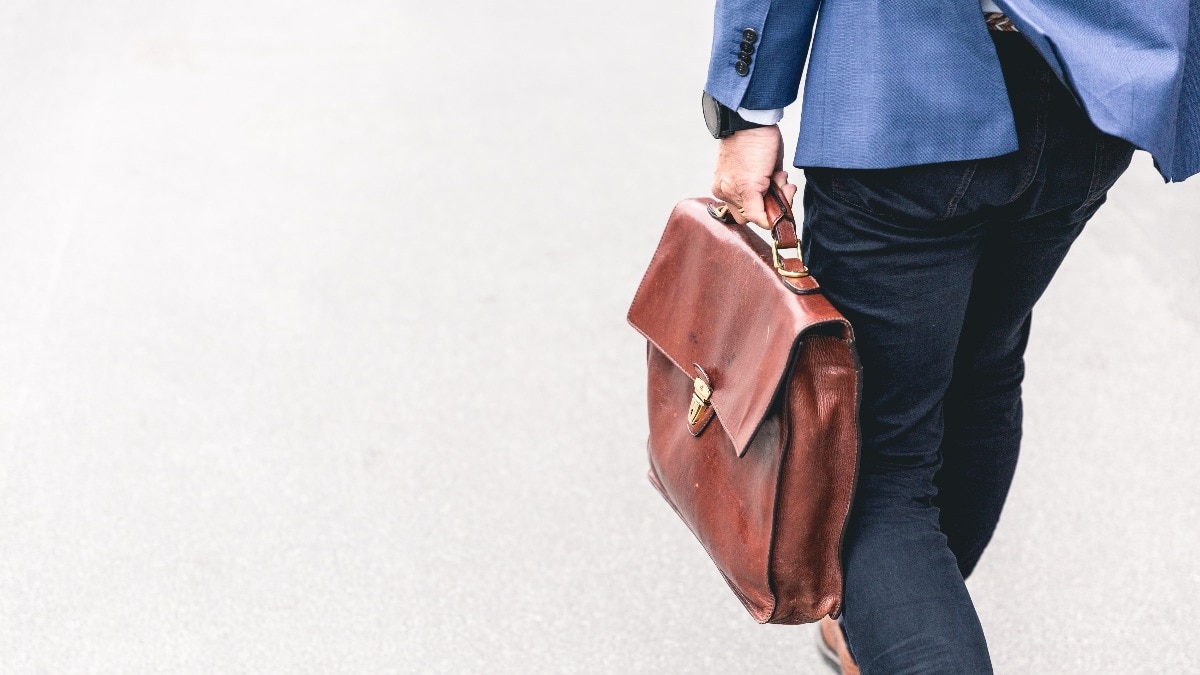 Layoff Data: छंटनी की लहर से 2024 की शुरुआत, इस साल में अभी तक 32500 लोगों की गईं नौकरियां