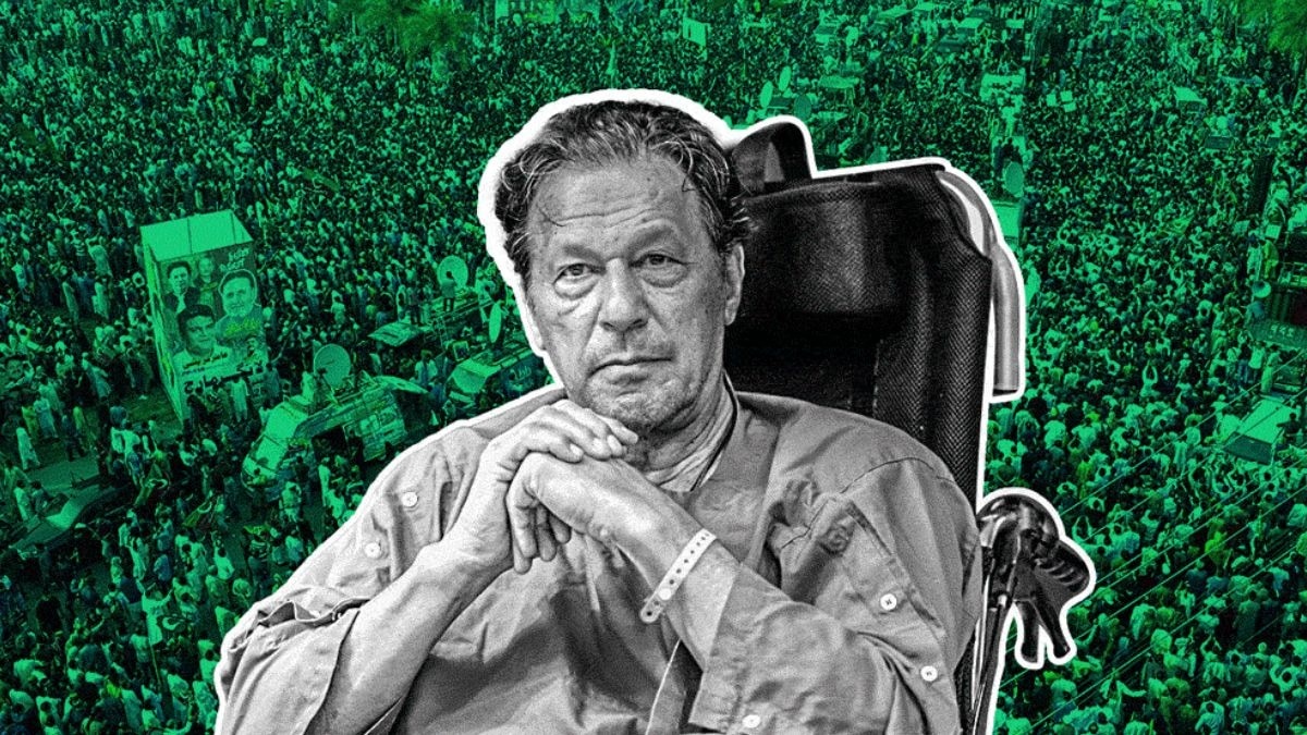 कभी 'गोल्डन बॉय' थे, अब फूटी आंख नहीं सुहाते... पाकिस्तान आर्मी ने इमरान खान को क्यों किया आउट?