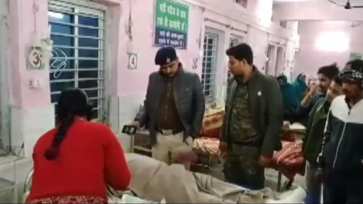 मामले की जांच करने पहुंची पुलिस. 