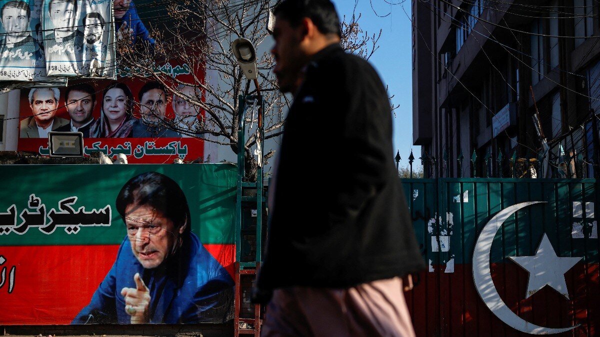 सेना पर भारी पड़े जेल में बंद इमरान! जानें PAK चुनाव में निर्दलीय कैसे बन सकते हैं किंगमेकर