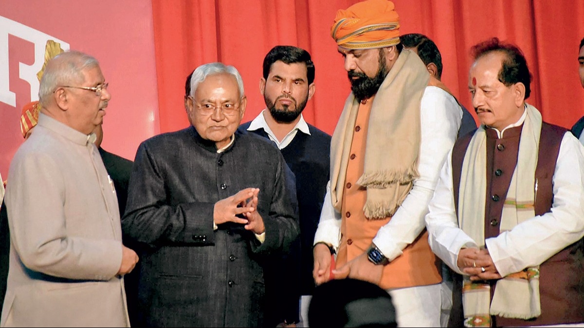 बिहार में 12 फरवरी को होगा फ्लोर टेस्ट