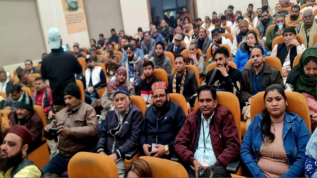 'UCC को लेकर सिर्फ मुस्लिमों को क्यों डराया जाता है? जड़ों को देखें तो मुस्लिम सनातनी हैं'