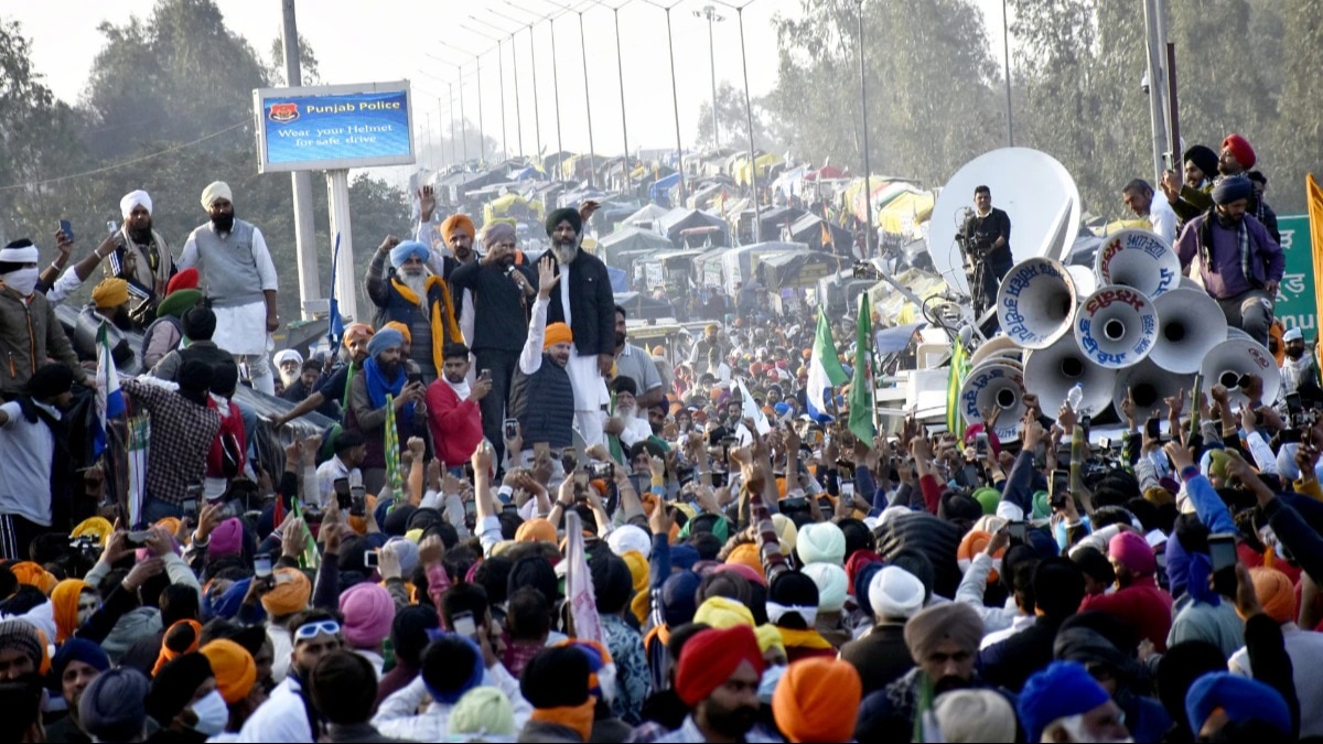 LIVE: रात डेढ़ बजे तक चली बातचीत रही बेनतीजा, आज किसान संगठनों का भारत बंद, समर्थन में ट्रेड और ट्रक यूनियन भी