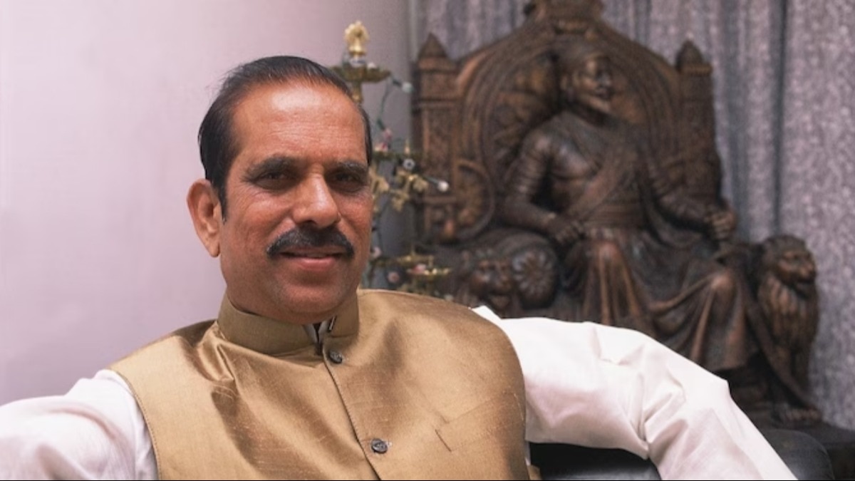 मनोहर जोशी महाराष्ट्र में पहले गैर कांग्रेसी मुख्यमंत्री बने थे. (फाइल फोटो)