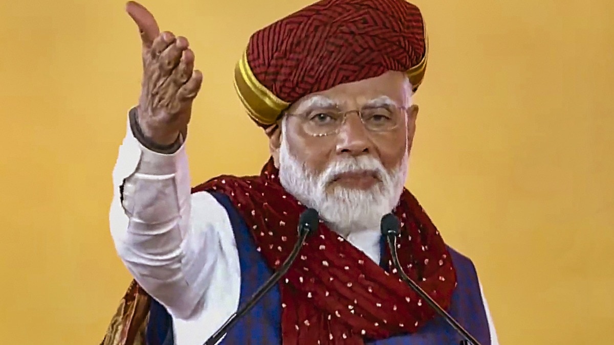 PM मोदी ने गुजरात में 5 AIIMS का उद्घाटन किया