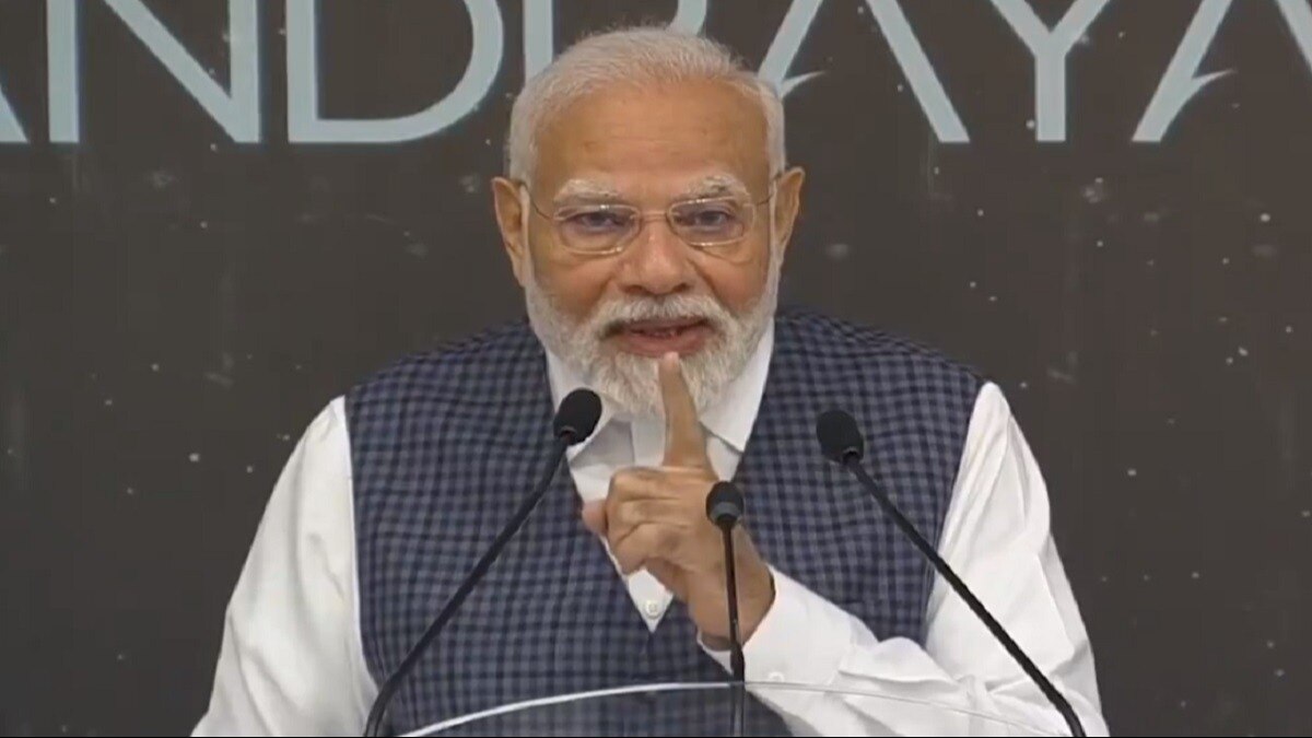 PM मोदी ने तमिलनाडु में इसरो के नए प्रक्षेपण परिसर का किया शिलान्यास, कई परियोजनाओं का हुआ उद्घाटन